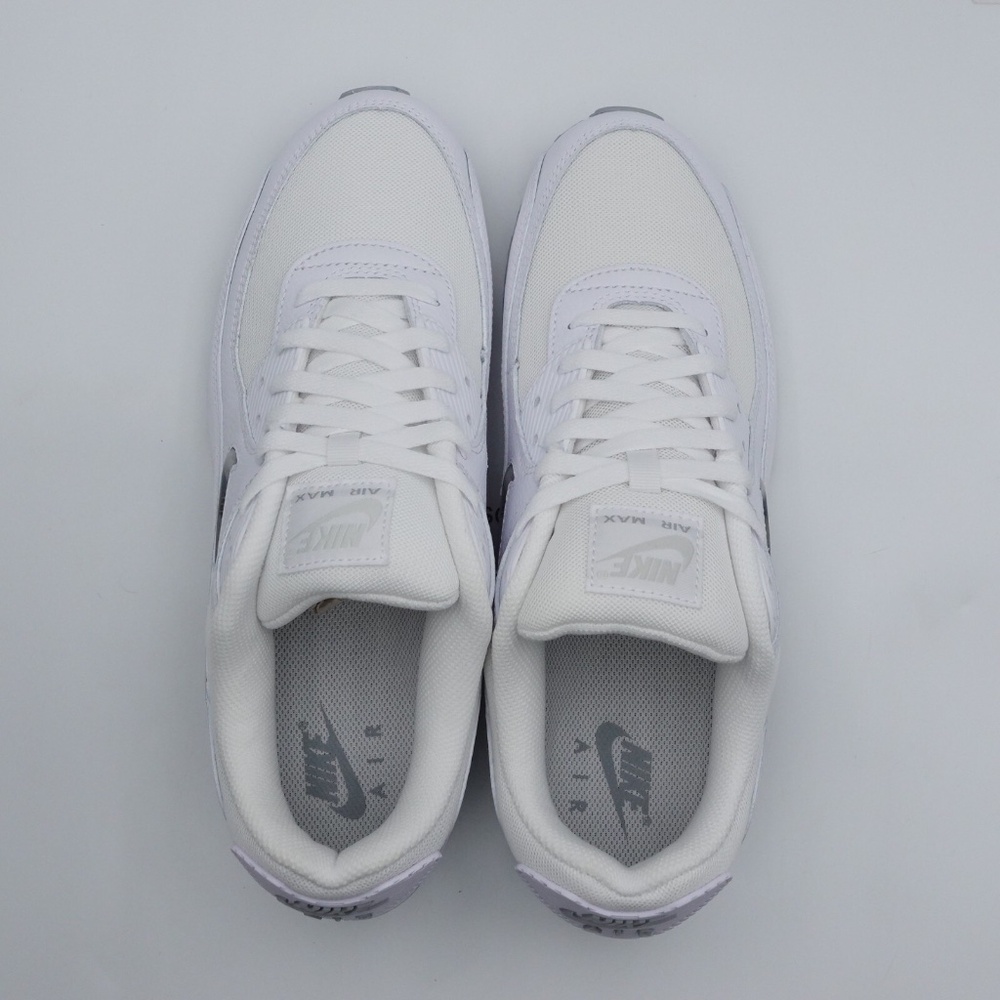 NEW Men's Nike Air Max 90 Jewel Swoosh Sneakers FN8005-100 White - Picture 3 of 16